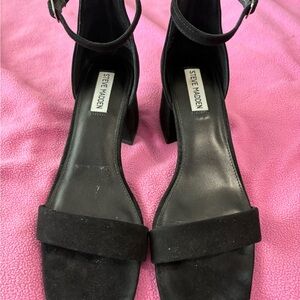 Steve Madden Black Women's Sandals - size 10